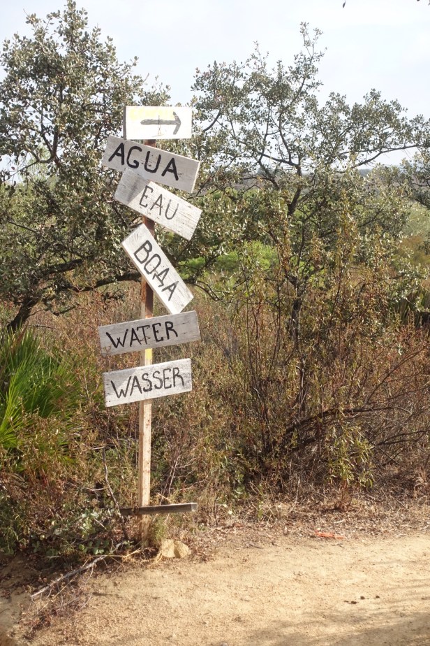 Water sign Via de la Plata Castelblanco